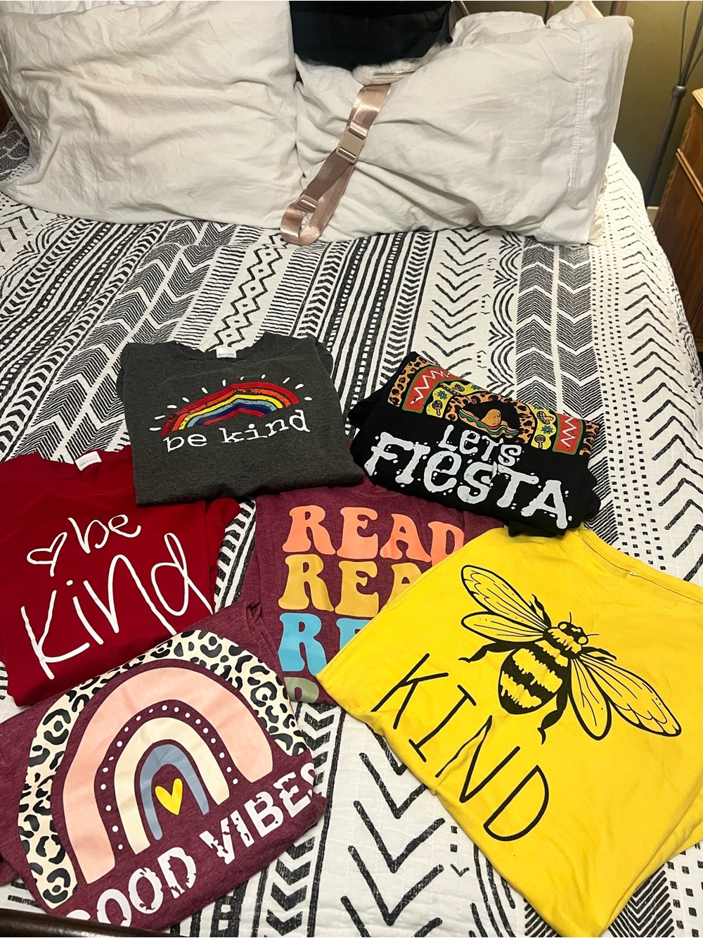 Assorted Graphic 'Be Kind' & Positive Vibes Tee Lot - Yellow, Red, Gray, Maroon